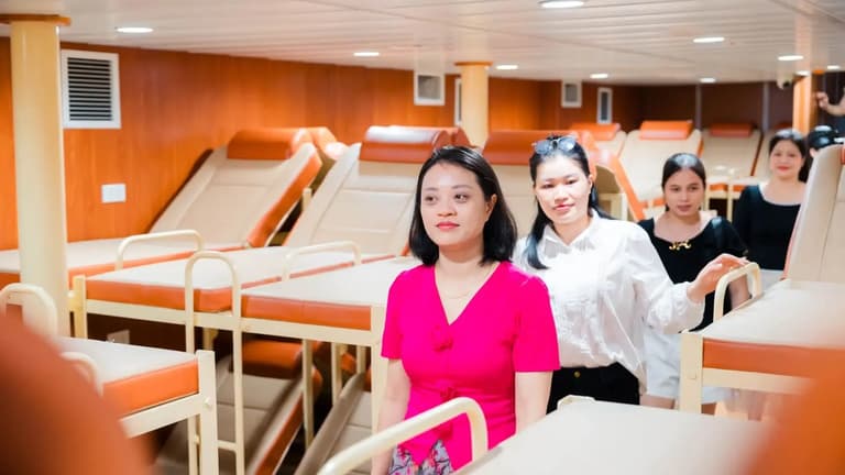 Giường nằm thoải mái trên tàu Phú Quý Express 02 tuyến Sài Gòn đi Côn Đảo