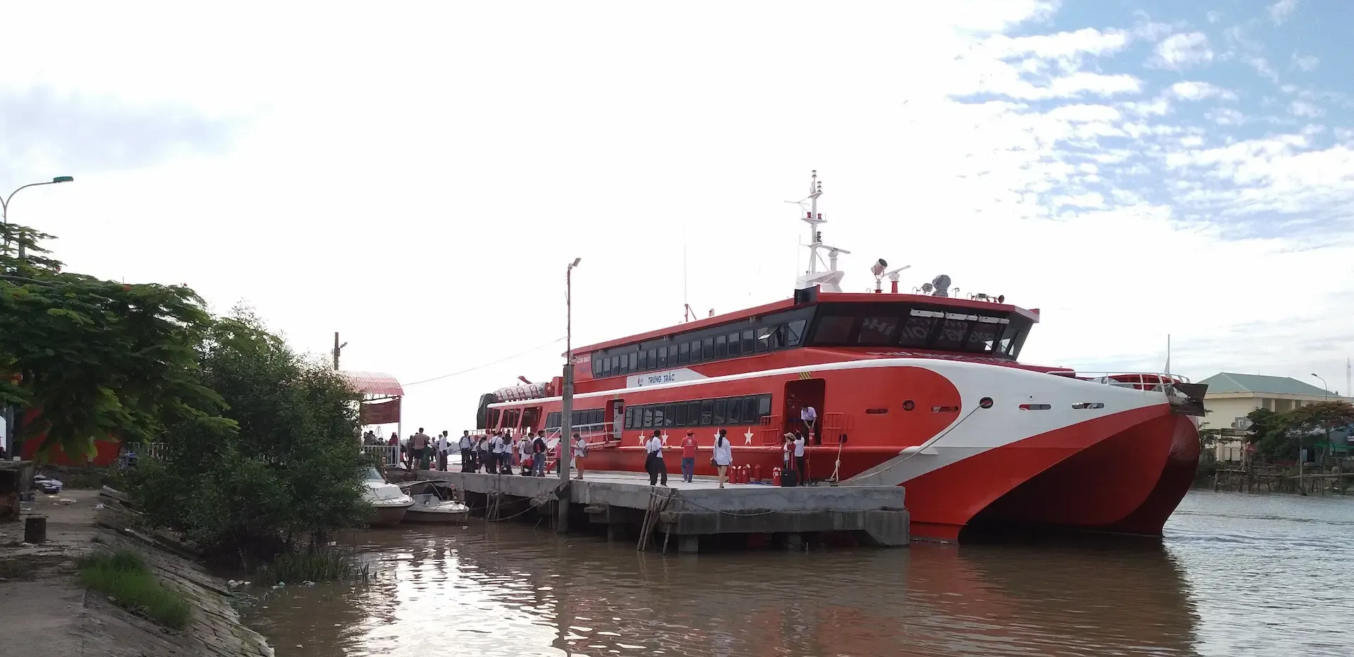 Bến tàu Trần Đề