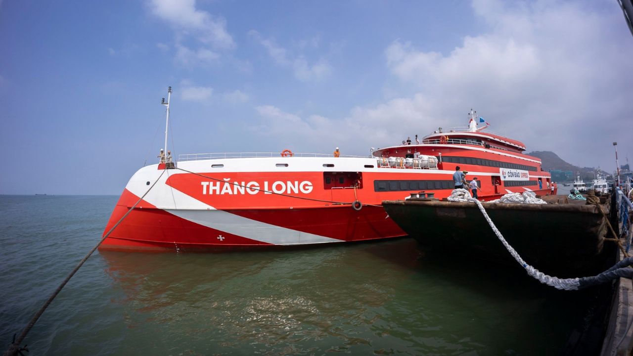 Siêu tàu Thăng Long lớn nhất Việt Nam (Ảnh: Sưu tầm)